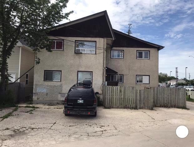 Photo 8 of 729 Maryland Street, Winnipeg MB