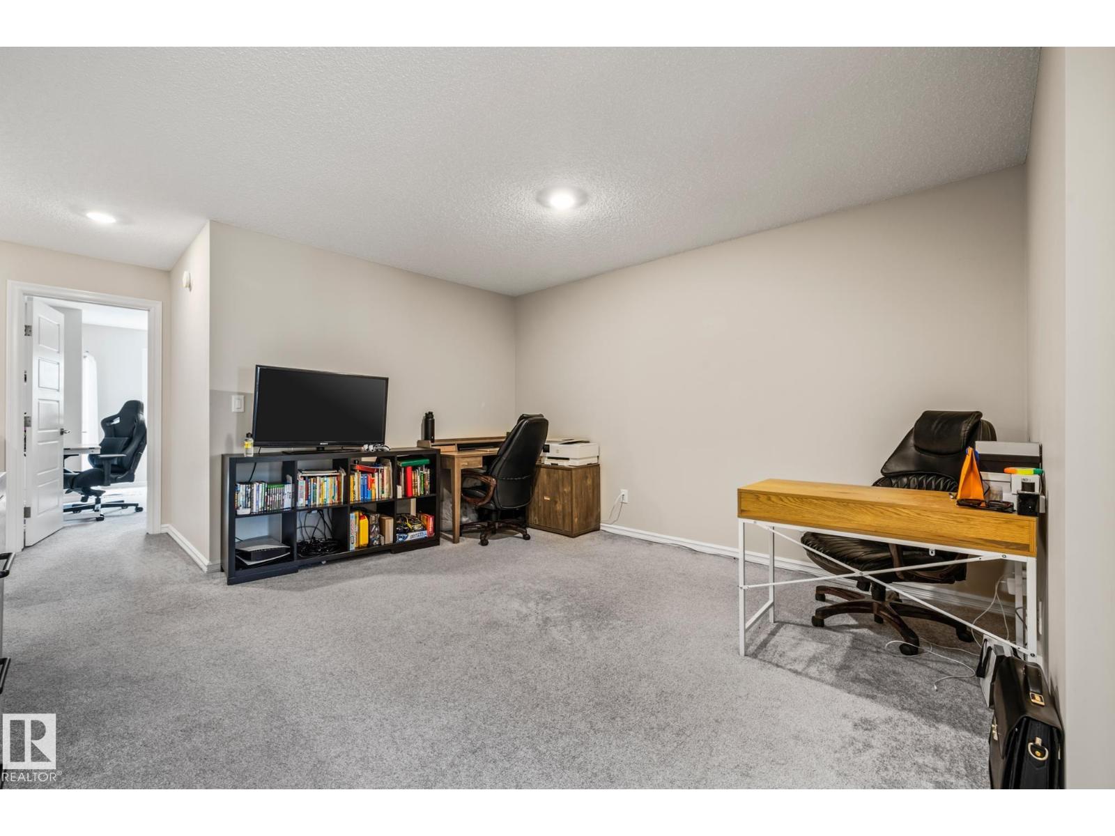 Photo 34 of 336 Desrochers Bv Sw, Edmonton AB