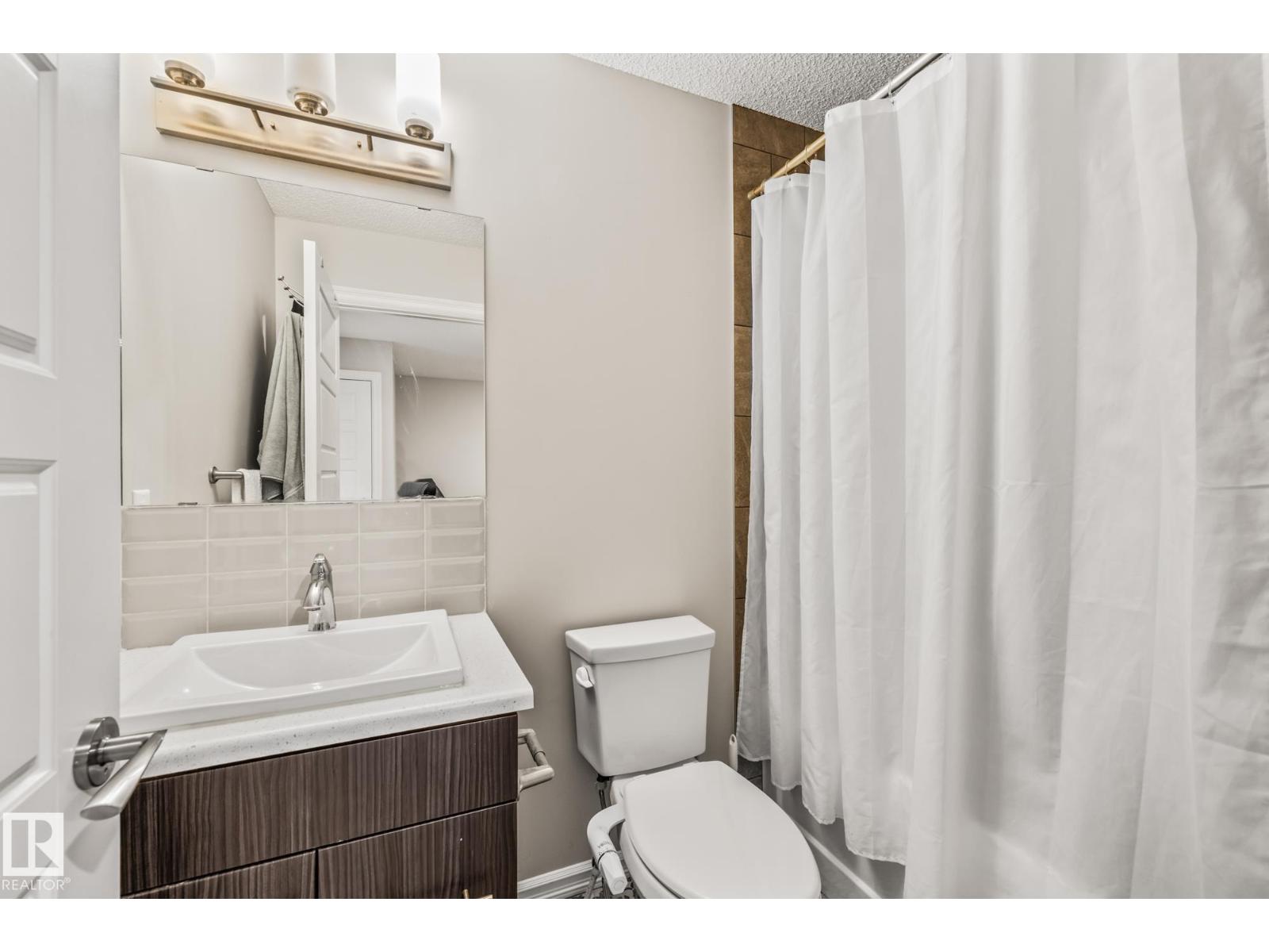 Photo 7 of 336 Desrochers Bv Sw, Edmonton AB