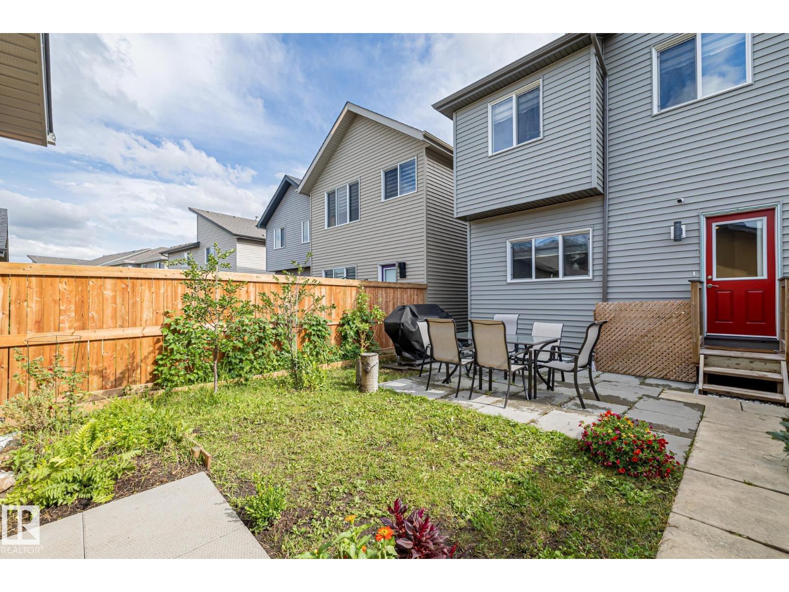 Photo 23 of 336 Desrochers Bv Sw, Edmonton AB