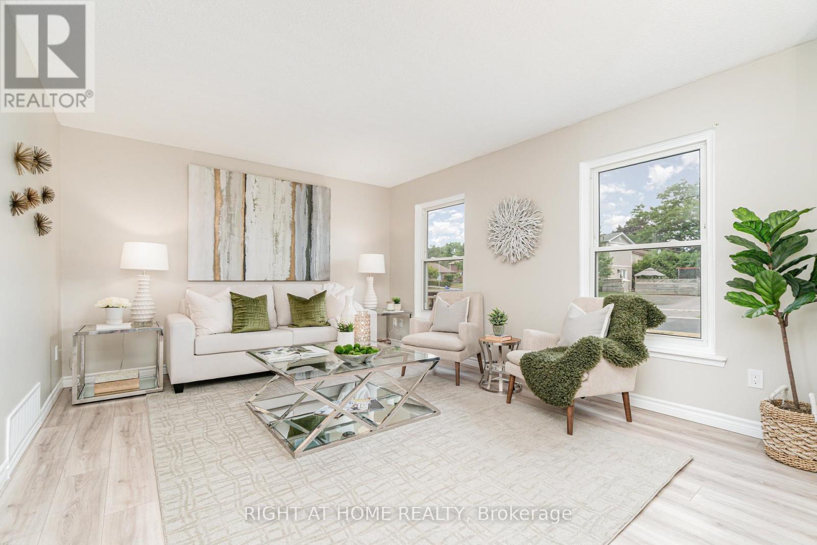 Photo 6 of 50 Roser Crescent, Clarington ON