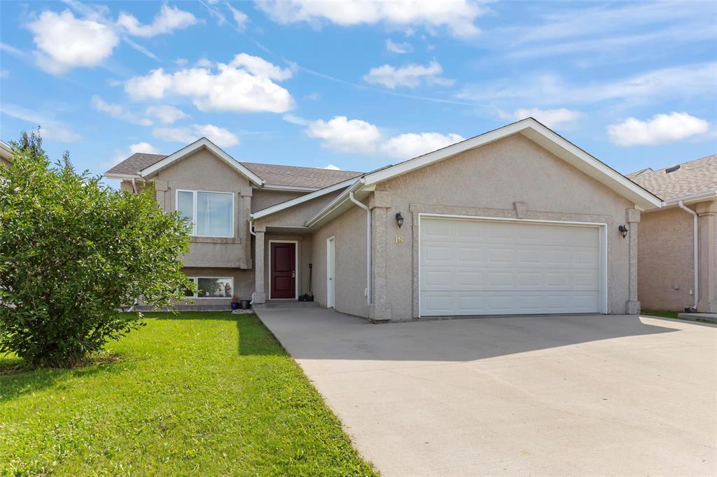 Photo 1 of 18 Westview Drive, Steinbach MB