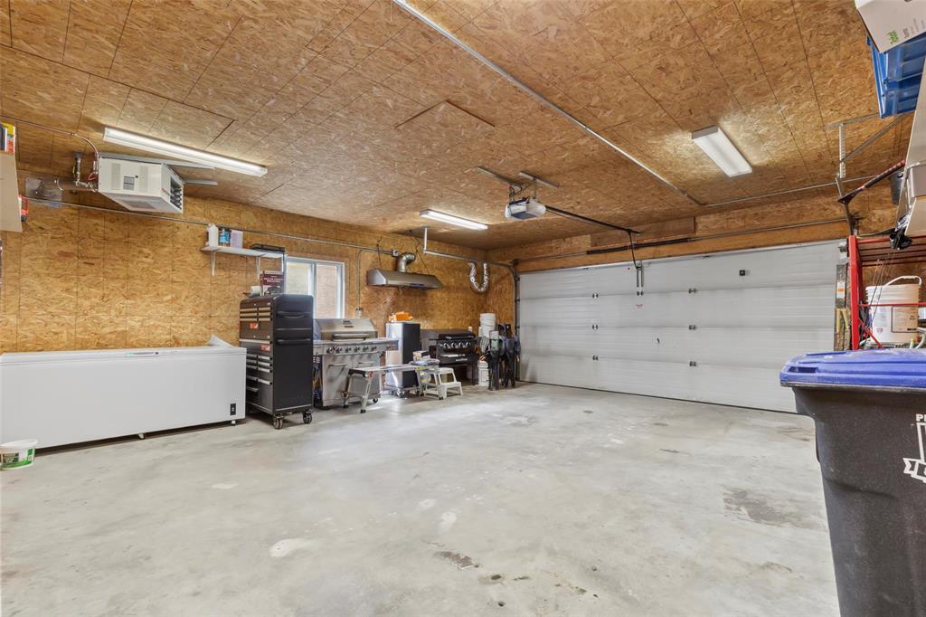 Photo 24 of 18 Westview Drive, Steinbach MB