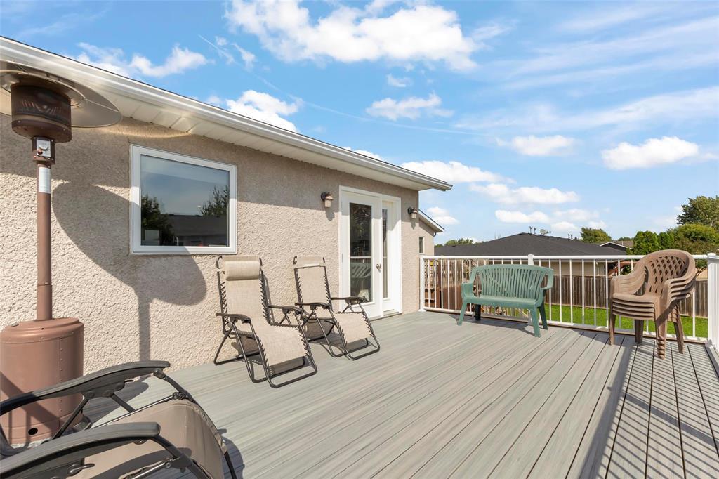 Photo 26 of 18 Westview Drive, Steinbach MB