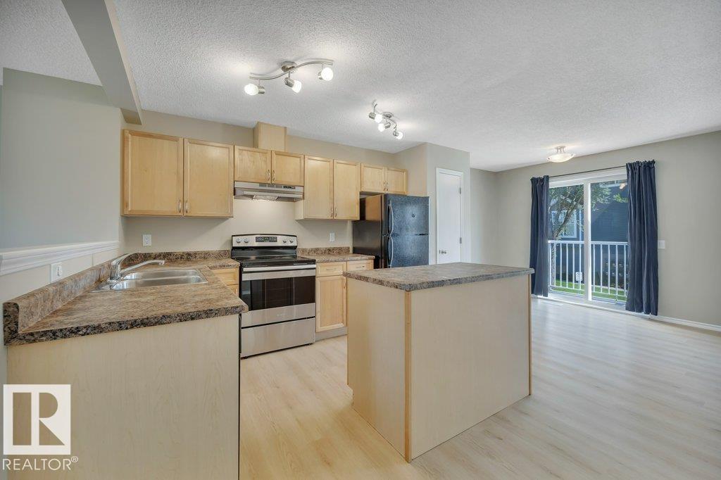 Photo 6 of 73 5604 199 St Nw, Edmonton AB