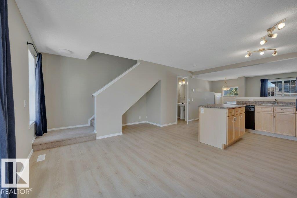 Photo 12 of 73 5604 199 St Nw, Edmonton AB