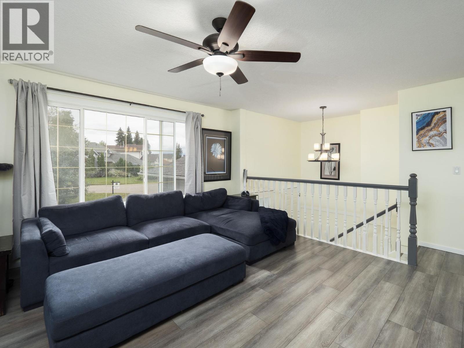 Photo 8 of 5507 Woodoak Crescent, Prince George BC
