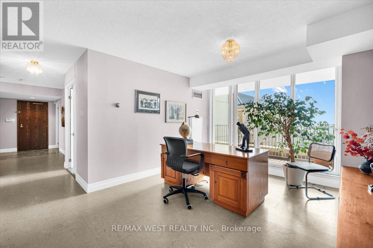 Photo 15 of 1608 2285 Lake Shore Boulevard W, Toronto ON