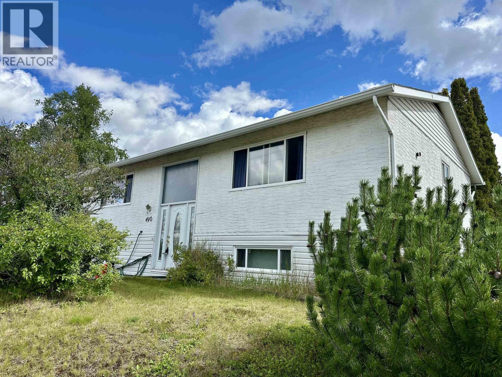 Photo 4 of 490 Lansdowne Road, Prince George BC