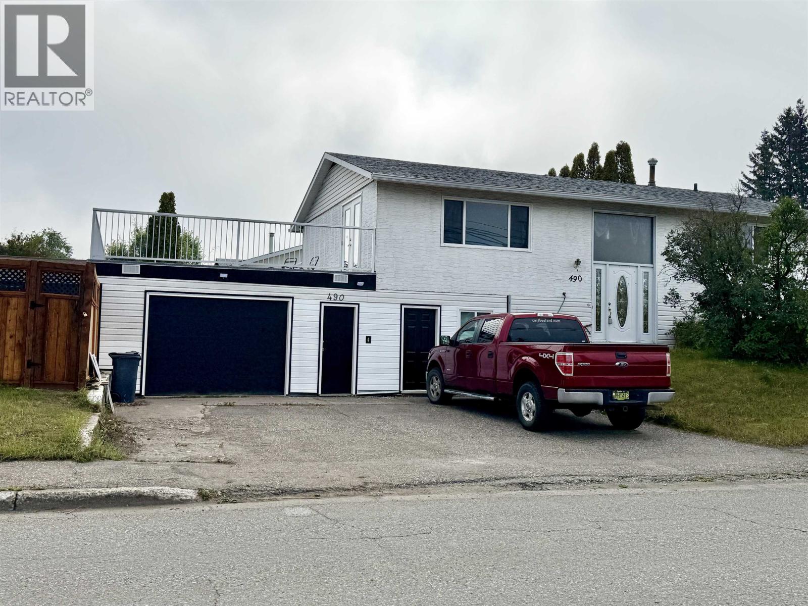 Photo 3 of 490 Lansdowne Road, Prince George BC