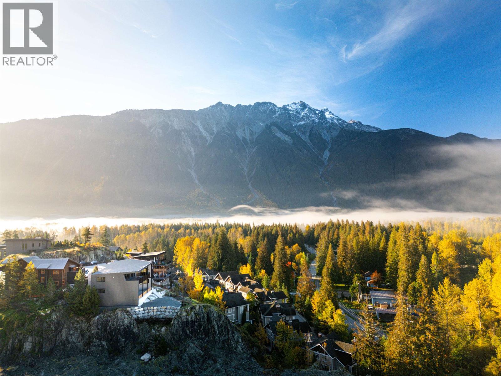 1780 PINEWOOD DRIVE, Pemberton