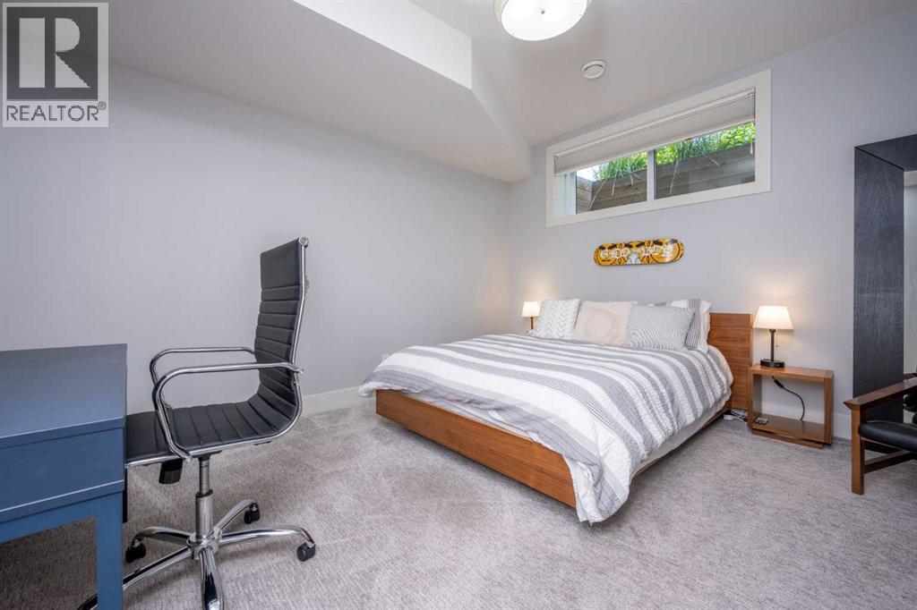 Single Family House for Sale in   Street SW Glenbrook Calgary 