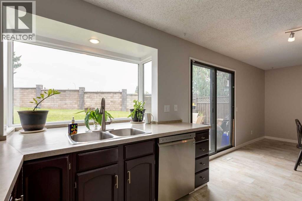 Single Family House for Sale in  Silverstone Road NW Silver Springs Calgary 