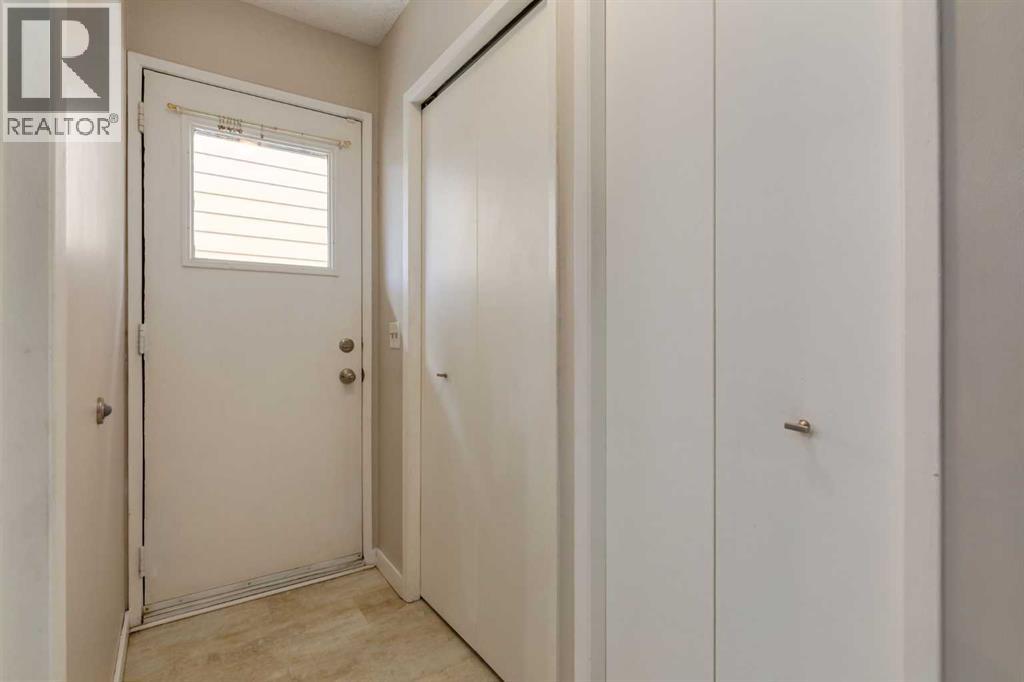 Single Family House for Sale in  Silverstone Road NW Silver Springs Calgary 