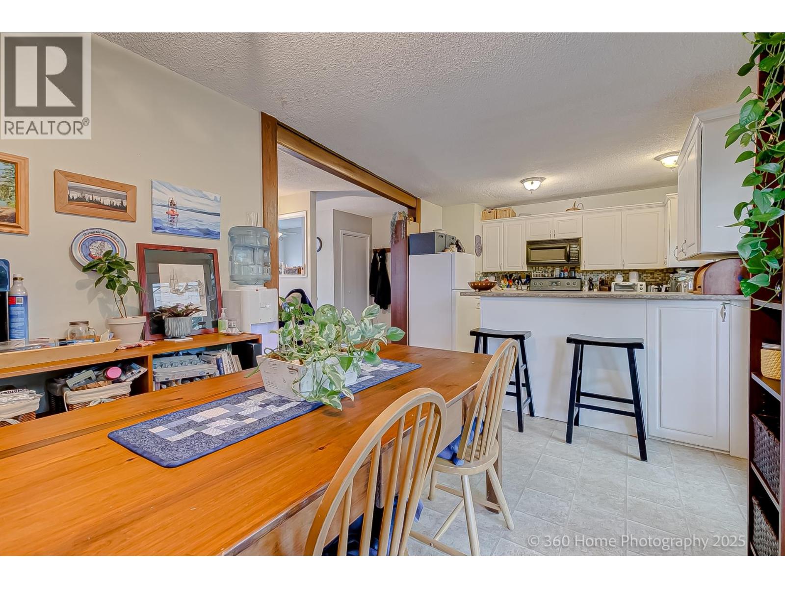Photo 10 of 4529 Savoy Street, Delta BC