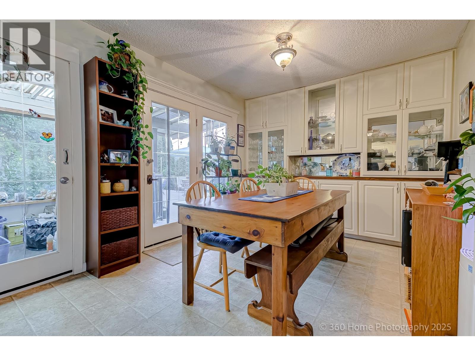 Photo 9 of 4529 Savoy Street, Delta BC
