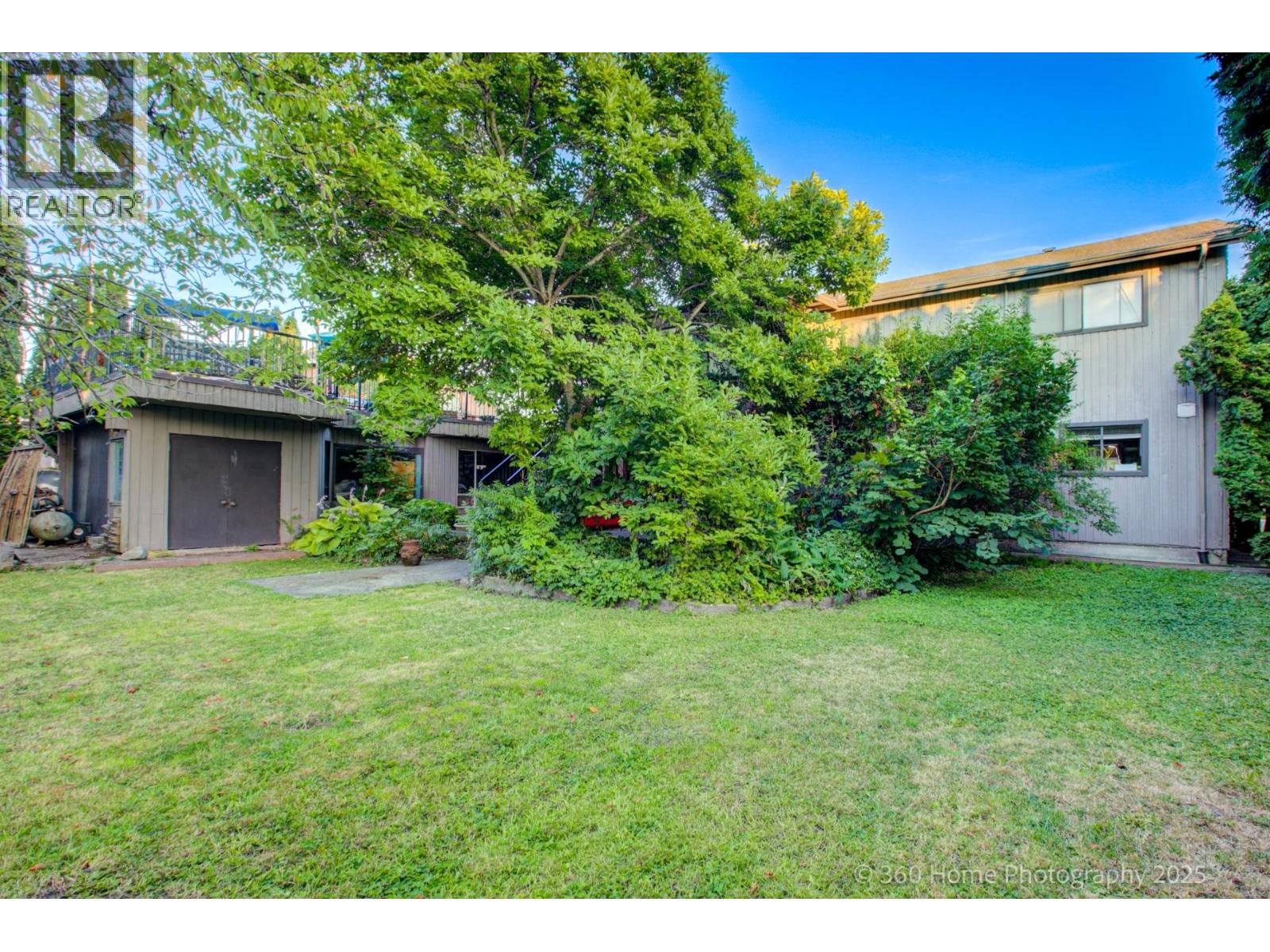 Photo 5 of 4529 Savoy Street, Delta BC