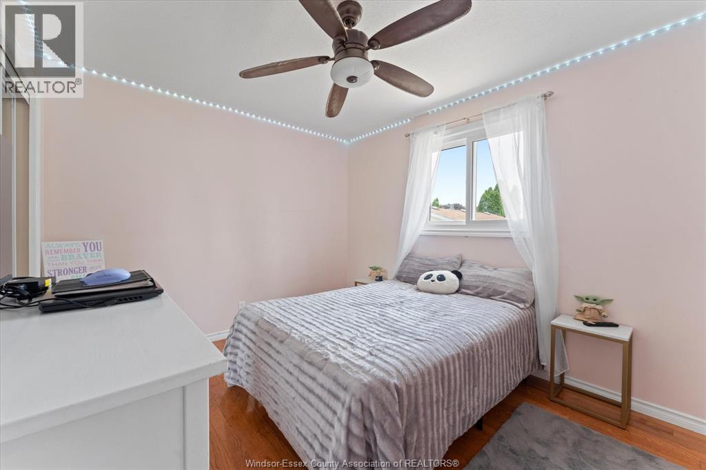 Photo 22 of 110 St James Court, Amherstburg ON