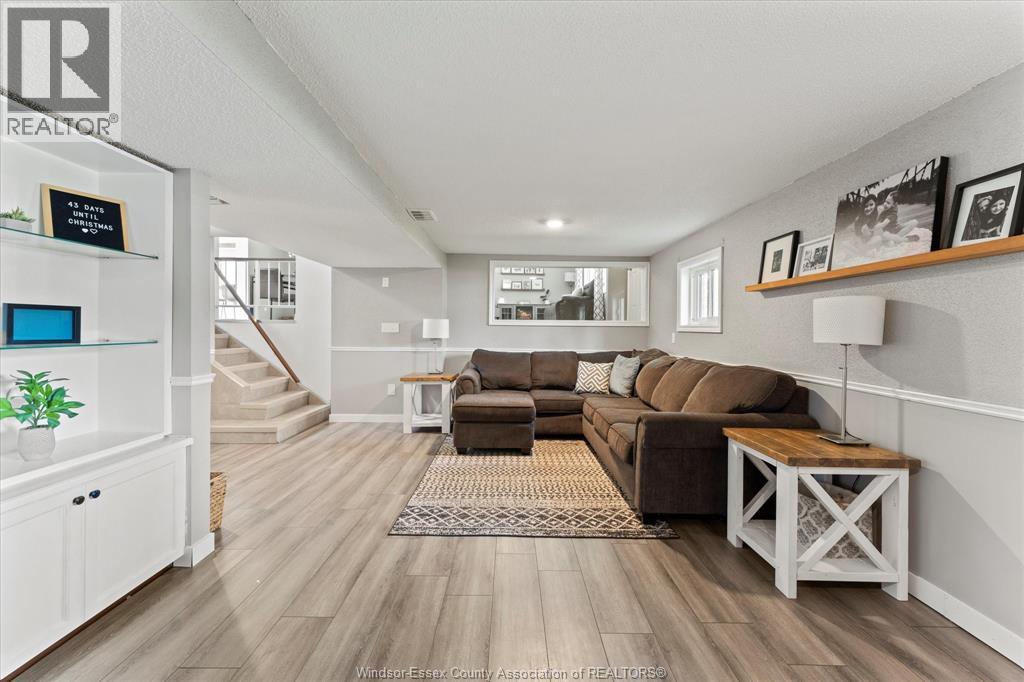 Photo 24 of 110 St James Court, Amherstburg ON