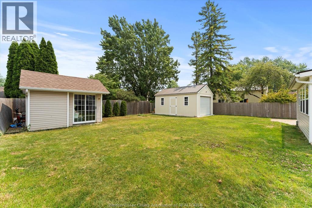 Photo 34 of 110 St James Court, Amherstburg ON