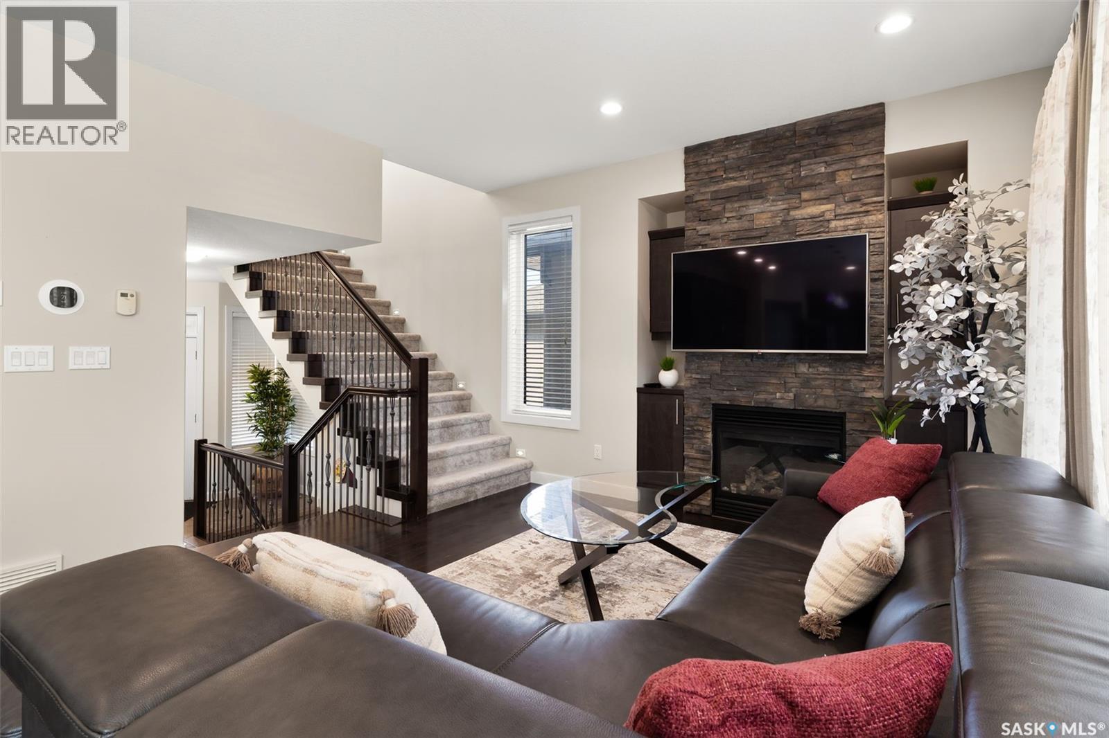 Single Family House 2 Level for Sale in  Lepine ROAD Regina 