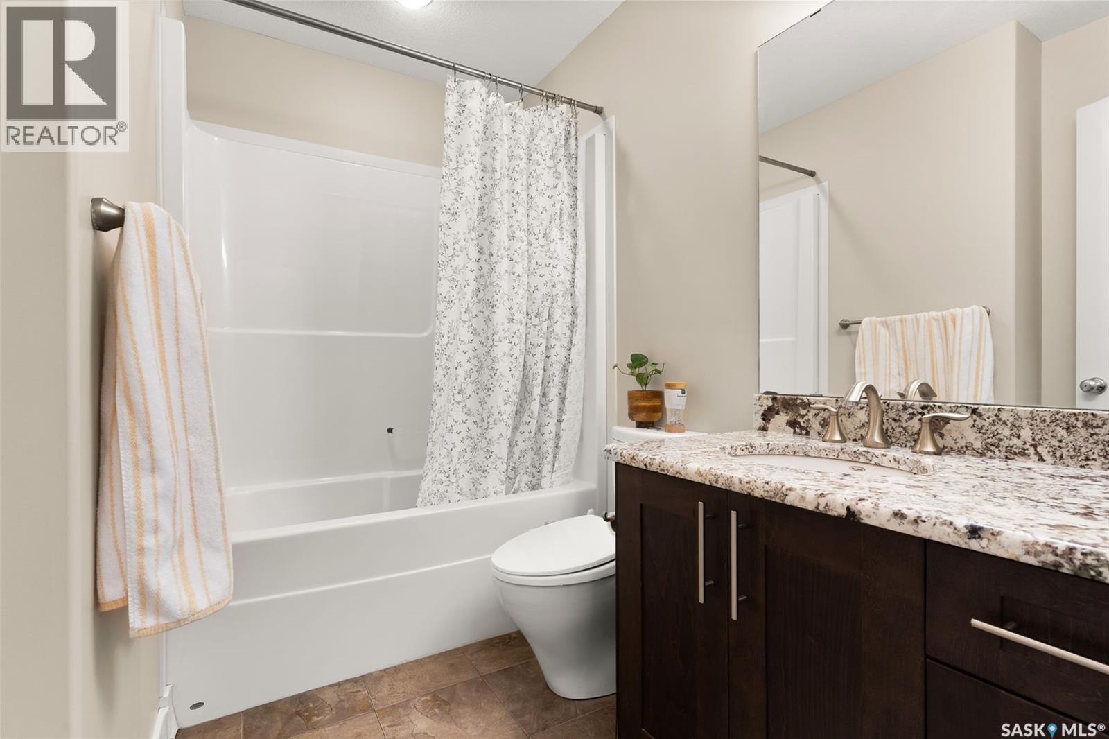 Single Family House 2 Level for Sale in  Lepine ROAD Regina 