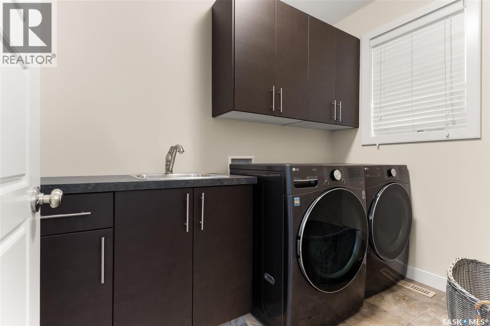 Single Family House 2 Level for Sale in  Lepine ROAD Regina 