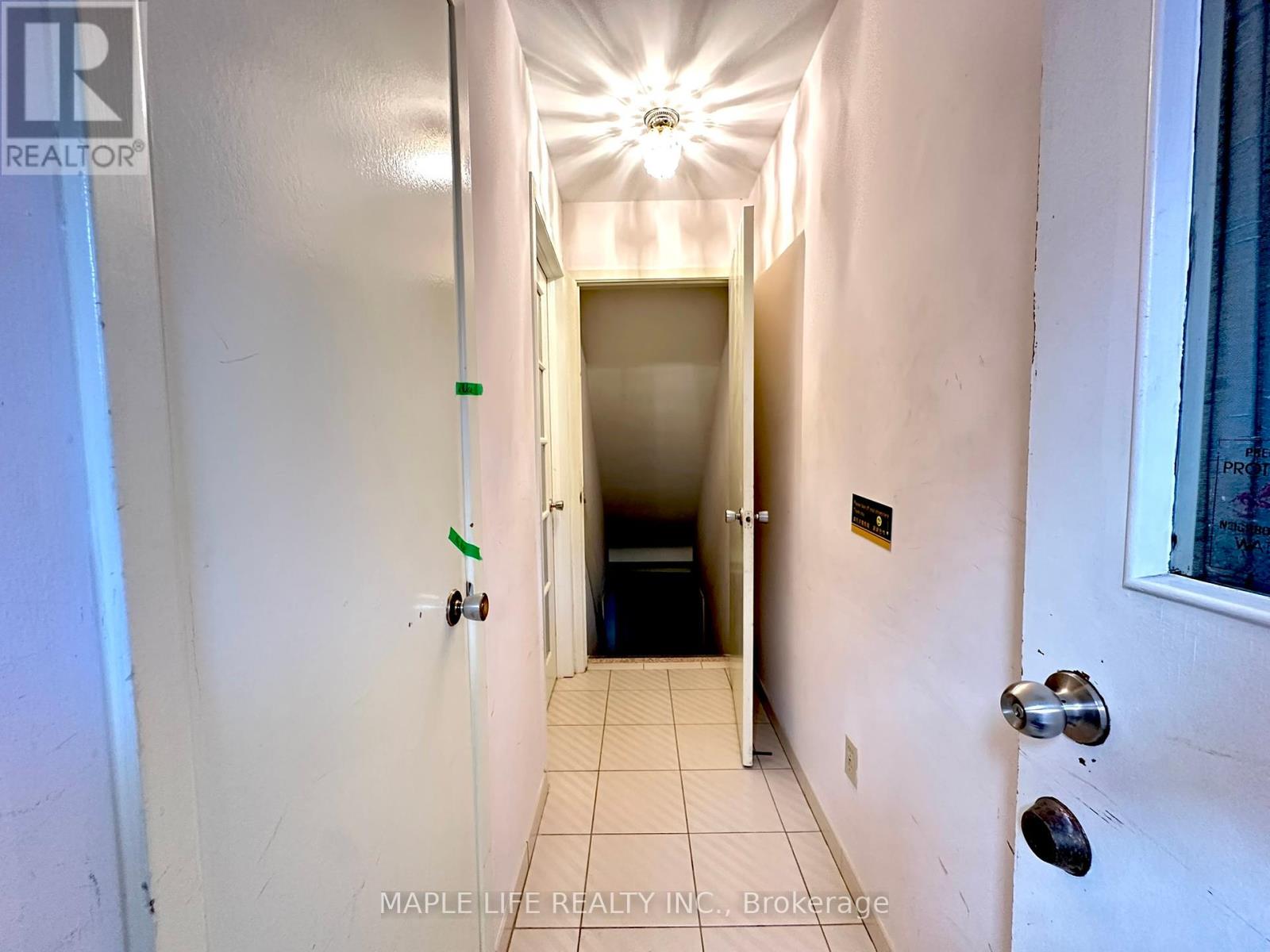 Photo 2 of Bsmt 37 Pinemeadow Boulevard, Toronto ON