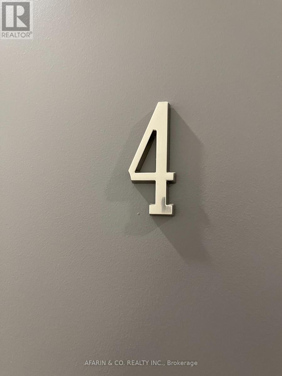 Photo 5 of 4 79 Cedarvale Avenue, Toronto ON