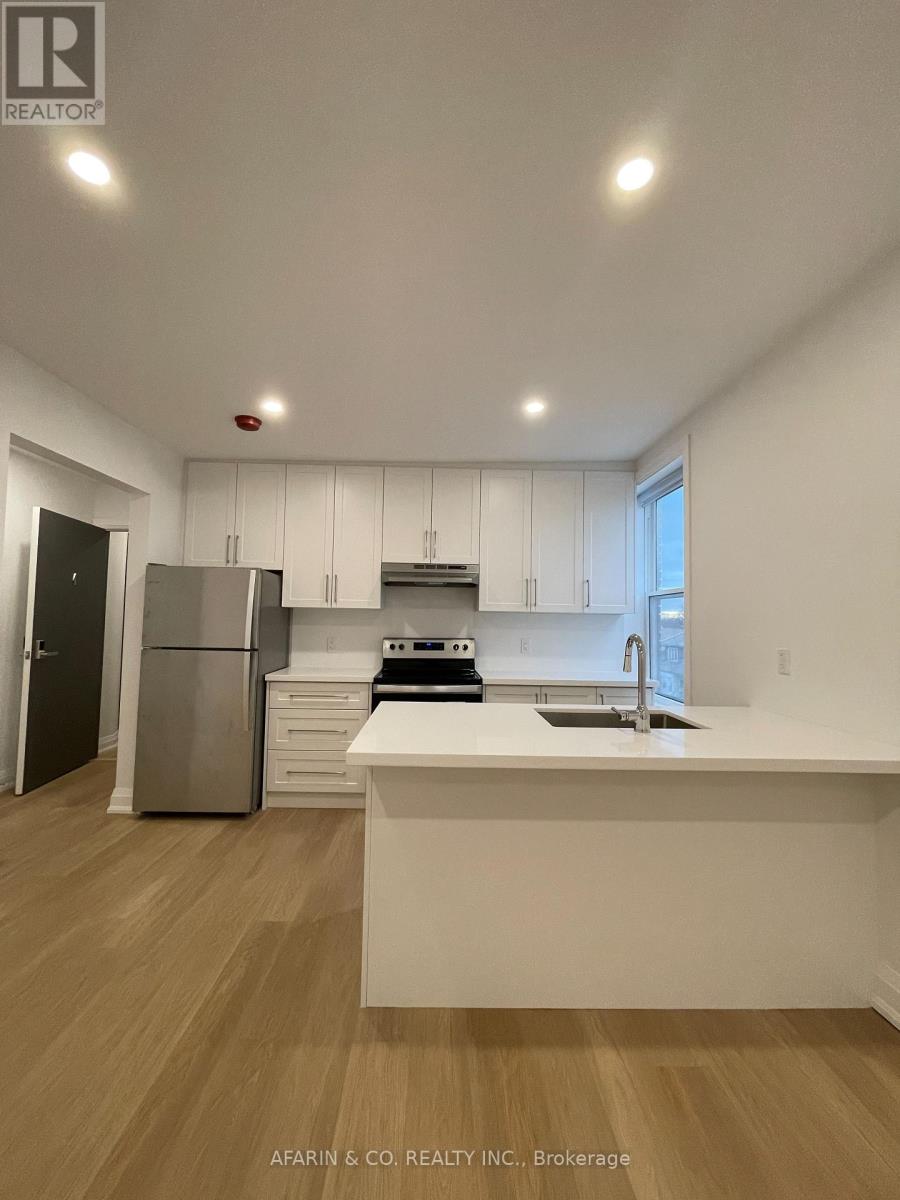 Photo 8 of 4 79 Cedarvale Avenue, Toronto ON