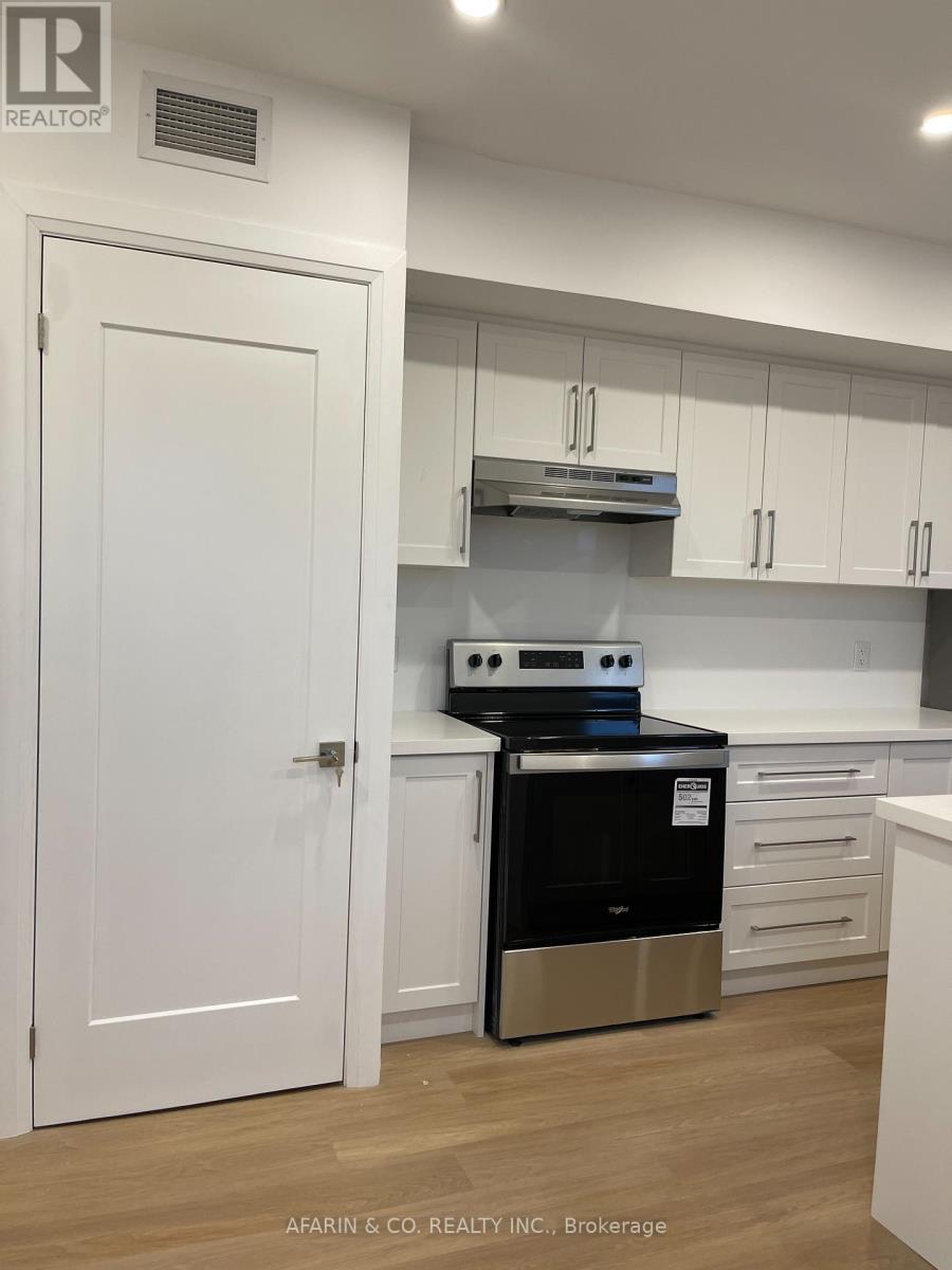 Photo 10 of 5 79 Cedarvale Avenue, Toronto ON
