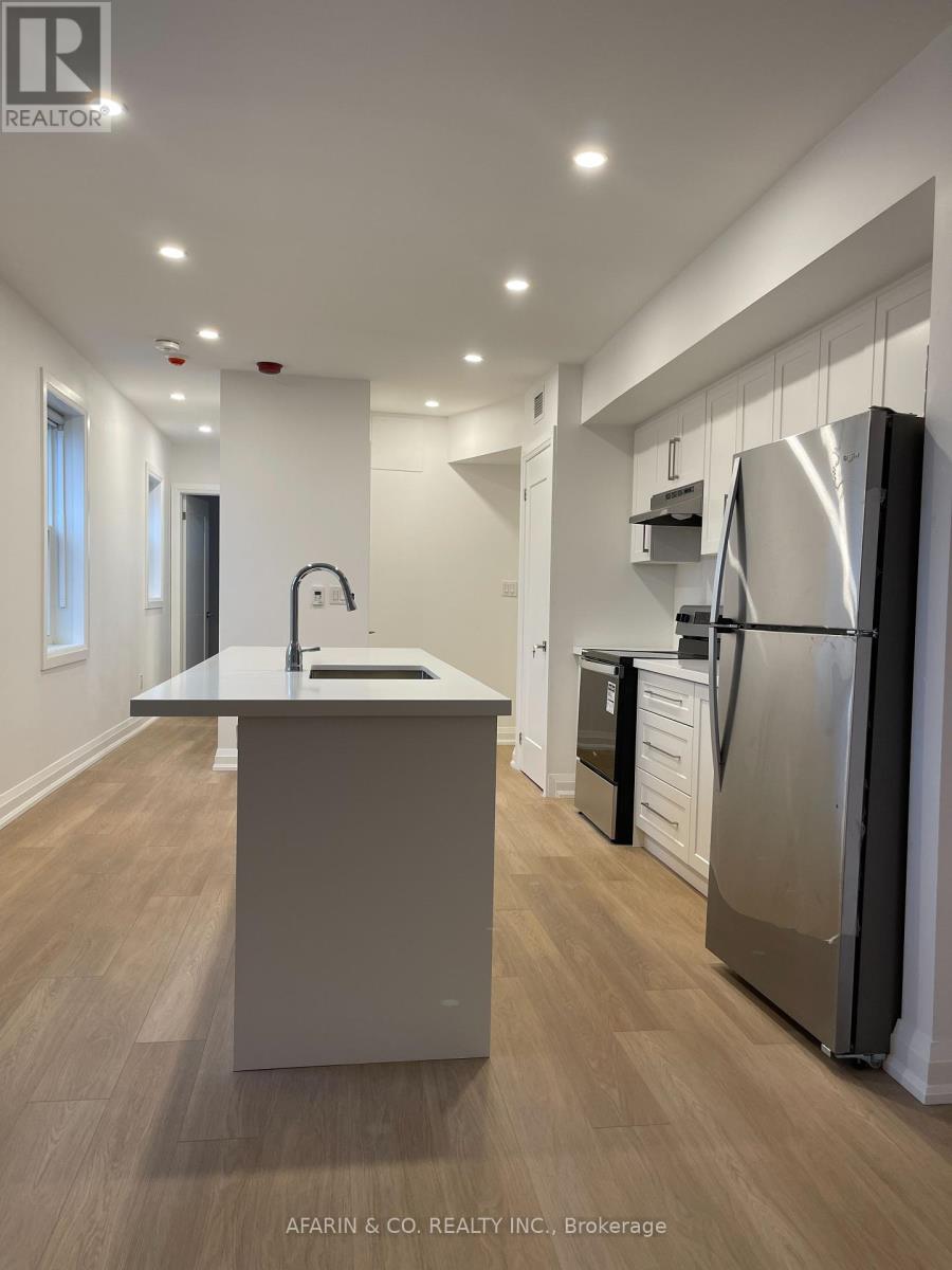 Photo 12 of 5 79 Cedarvale Avenue, Toronto ON