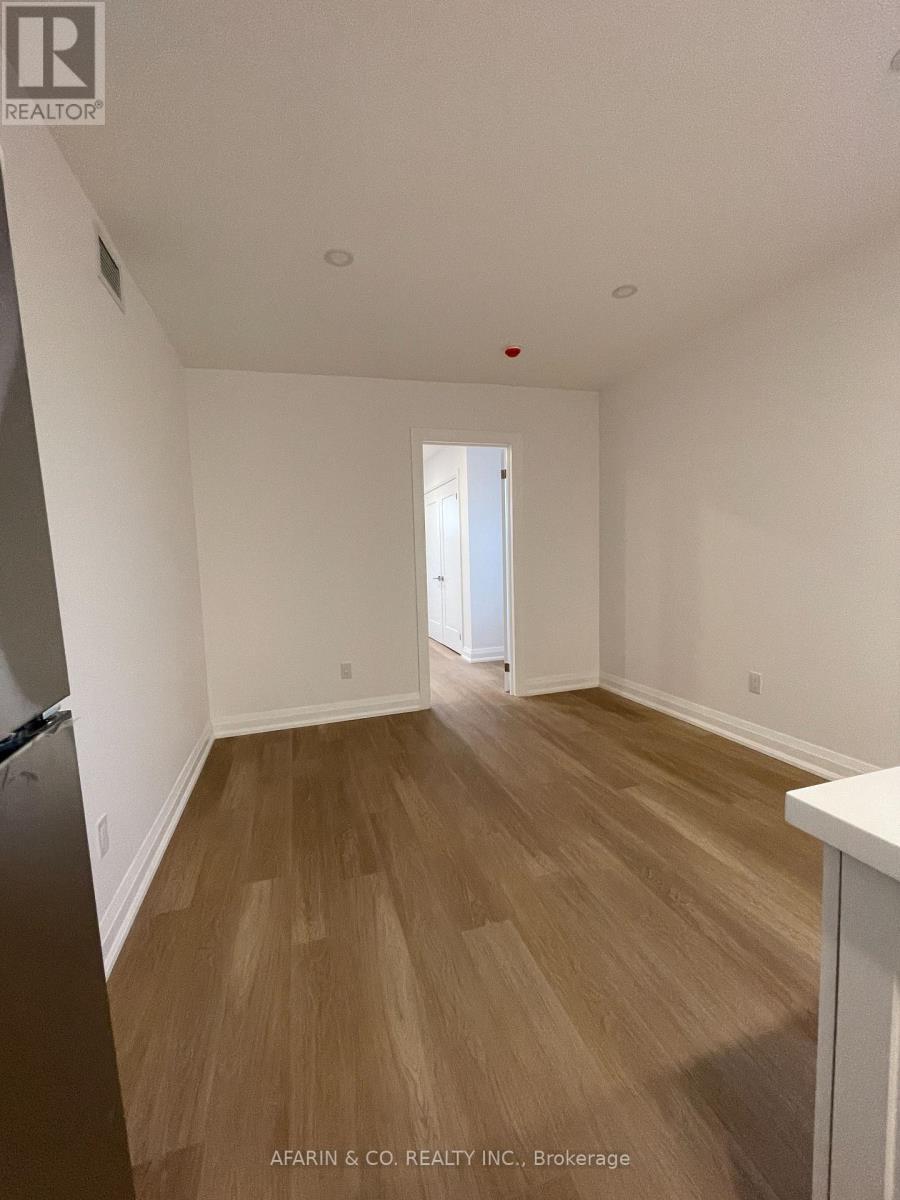 Photo 14 of 5 79 Cedarvale Avenue, Toronto ON