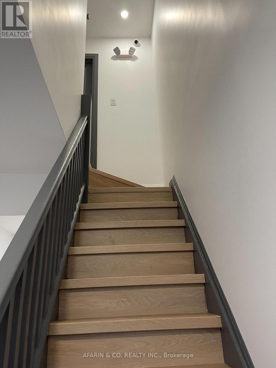 Photo 5 of 5 79 Cedarvale Avenue, Toronto ON