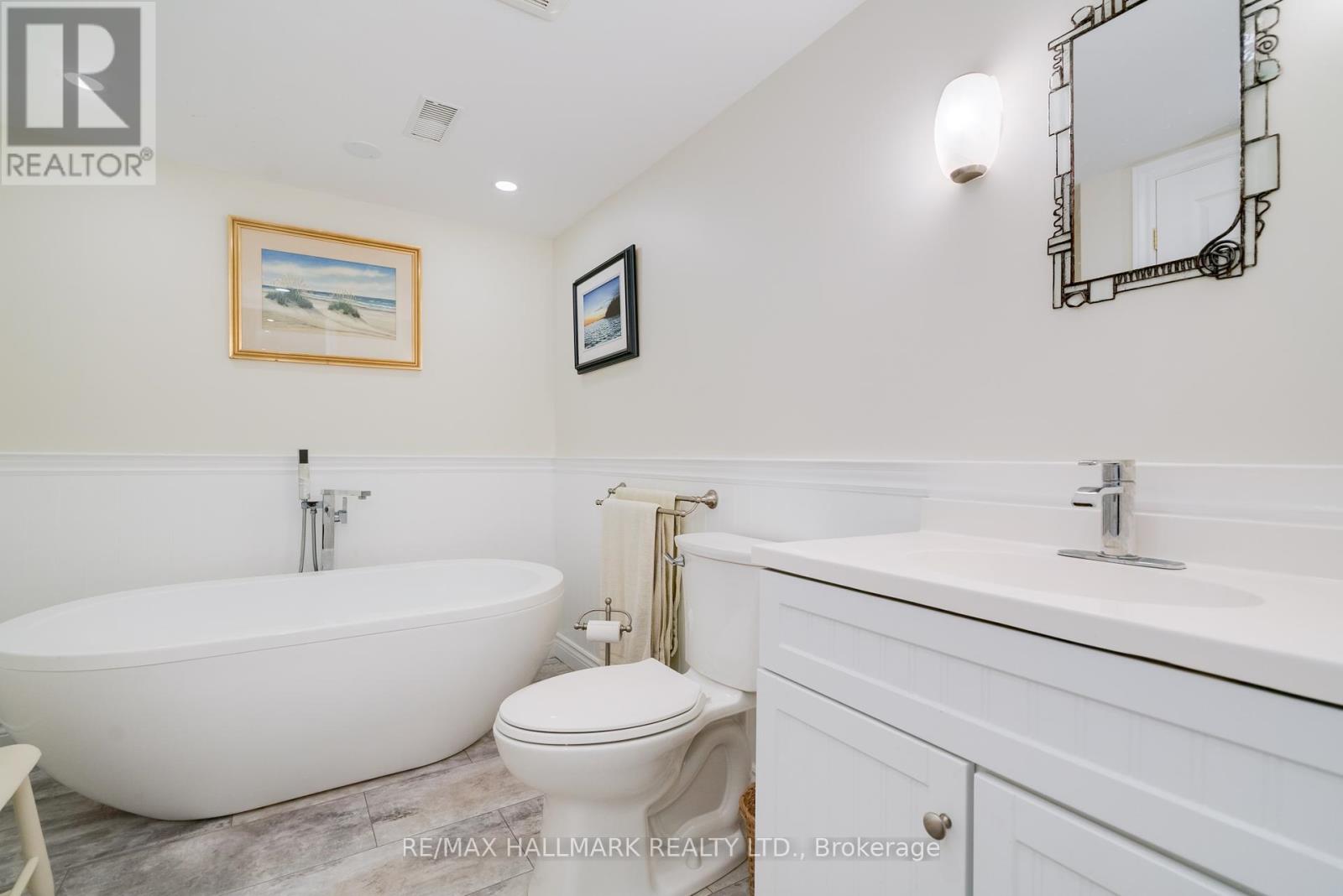 Photo 27 of 177 Wineva Avenue, Toronto ON