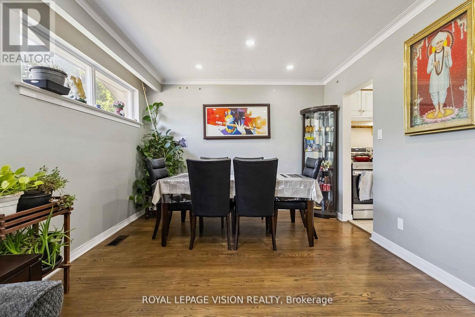 Photo 7 of Main 58 Dolly Varden Boulevard, Toronto ON