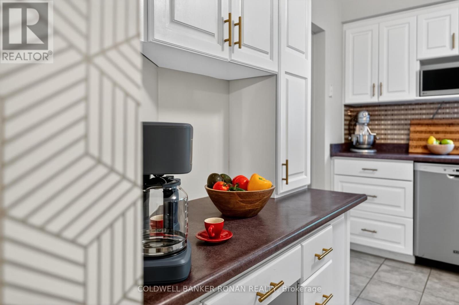 Photo 26 of 16 Fraser Avenue, New Tecumseth ON
