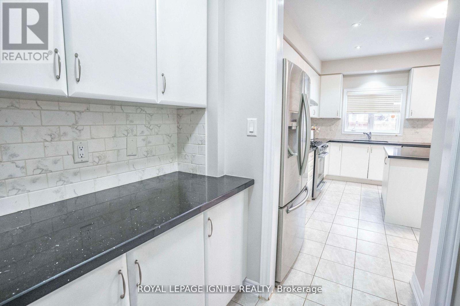 Photo 15 of 1382 Dallman Street, Innisfil ON