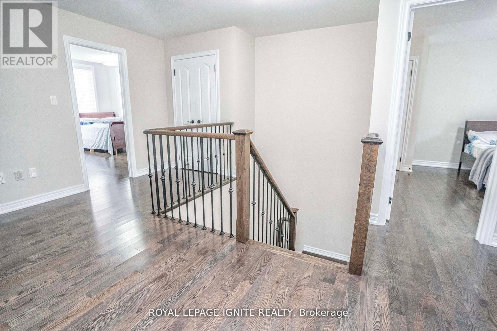 Photo 17 of 1382 Dallman Street, Innisfil ON