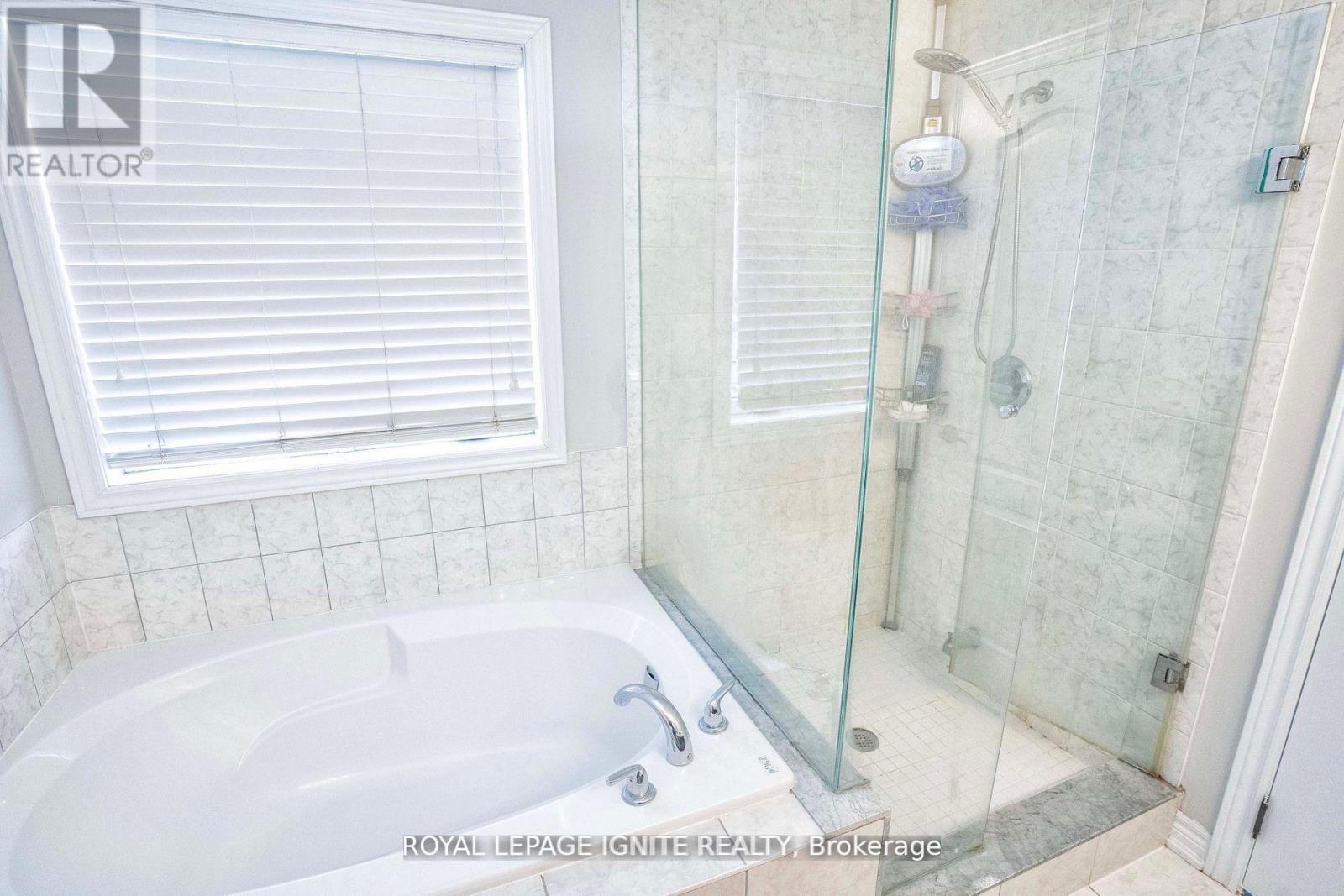 Photo 21 of 1382 Dallman Street, Innisfil ON
