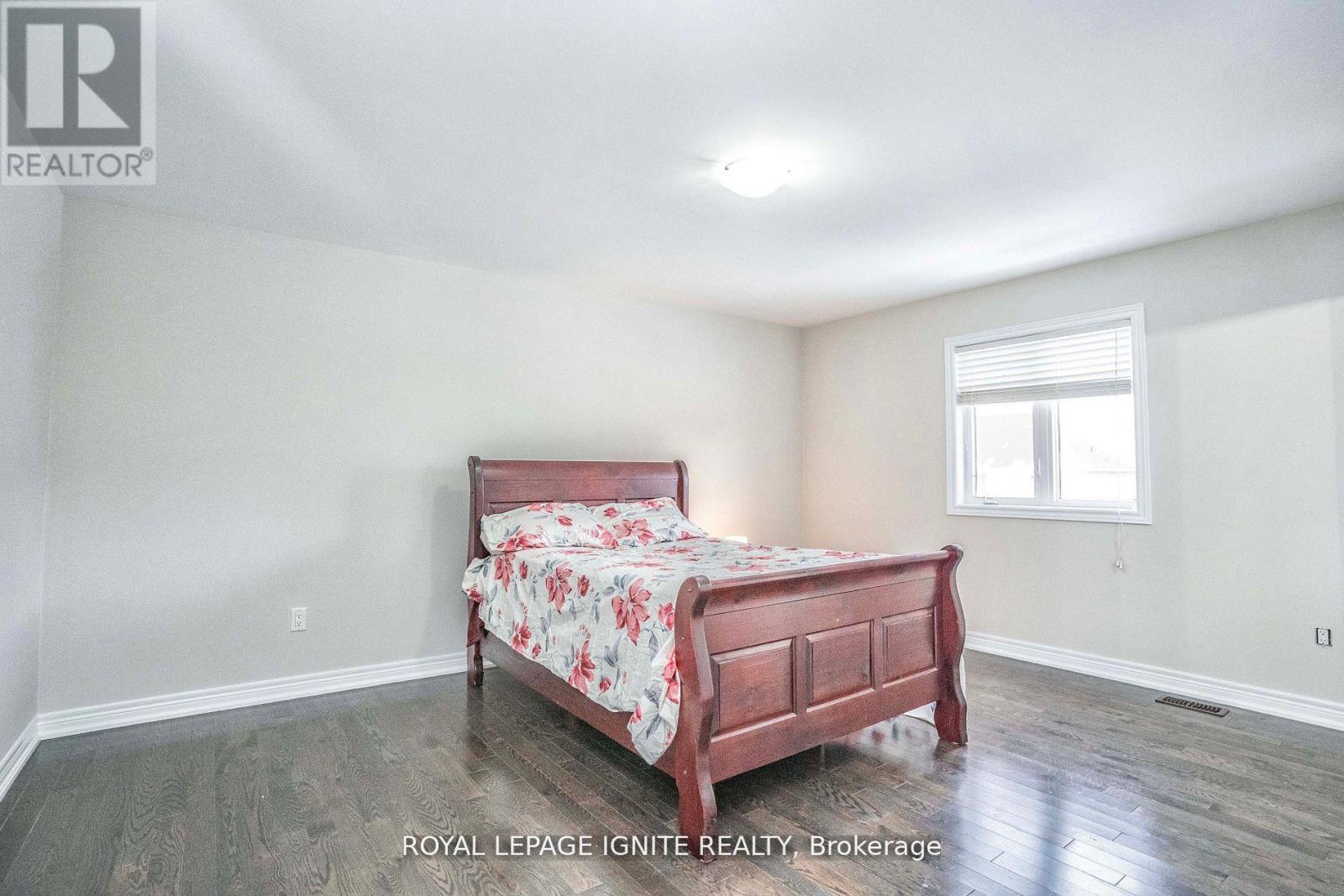 Photo 26 of 1382 Dallman Street, Innisfil ON