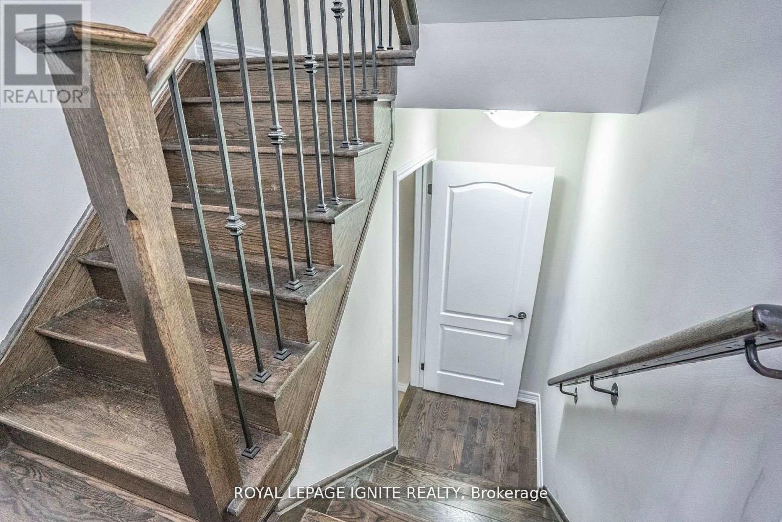 Photo 31 of 1382 Dallman Street, Innisfil ON