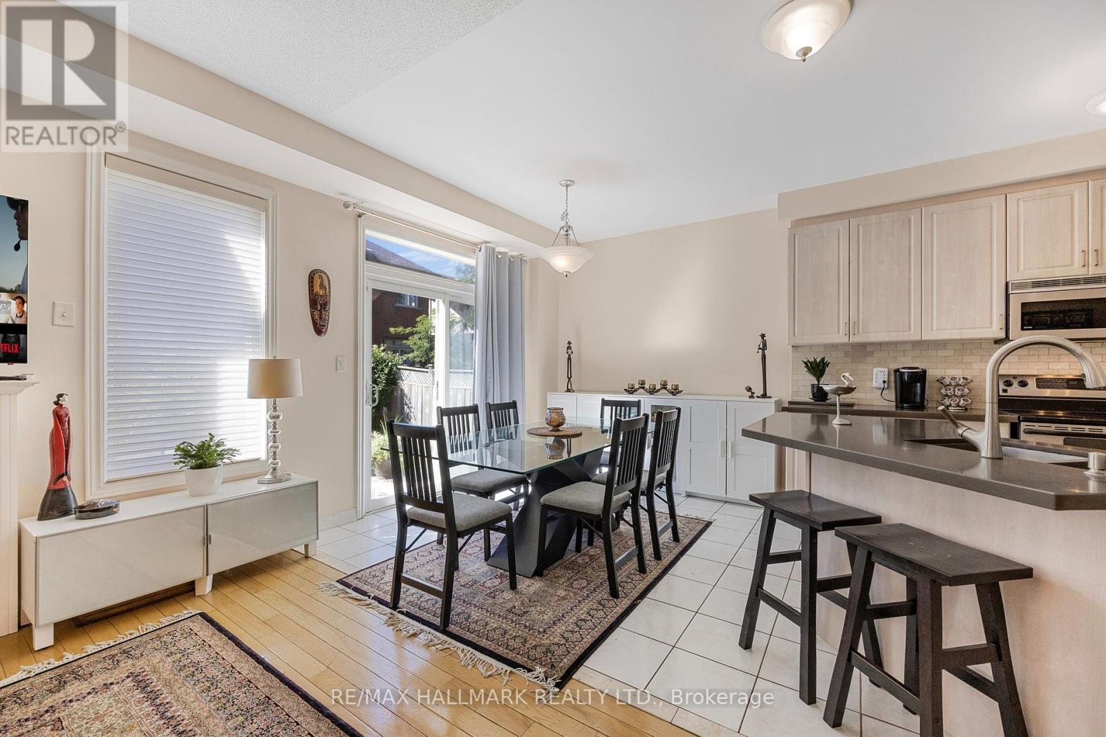 Photo 14 of 60 Cider Crescent, Richmond Hill ON