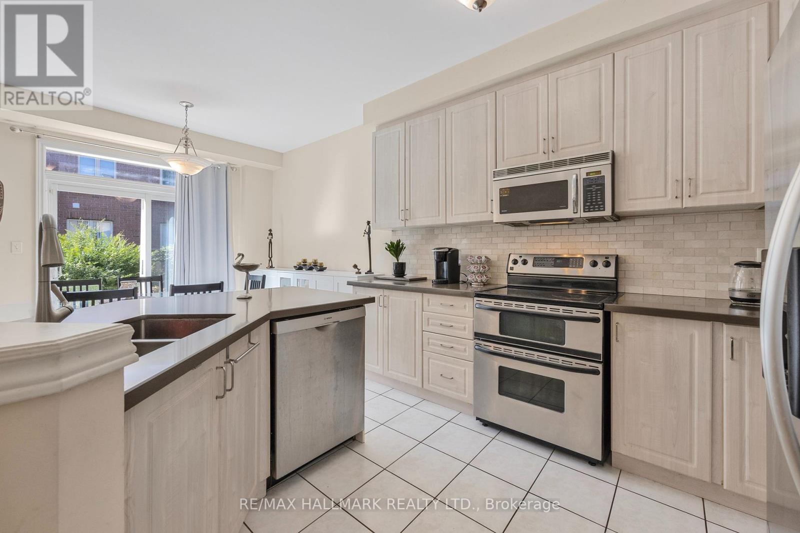 Photo 26 of 60 Cider Crescent, Richmond Hill ON
