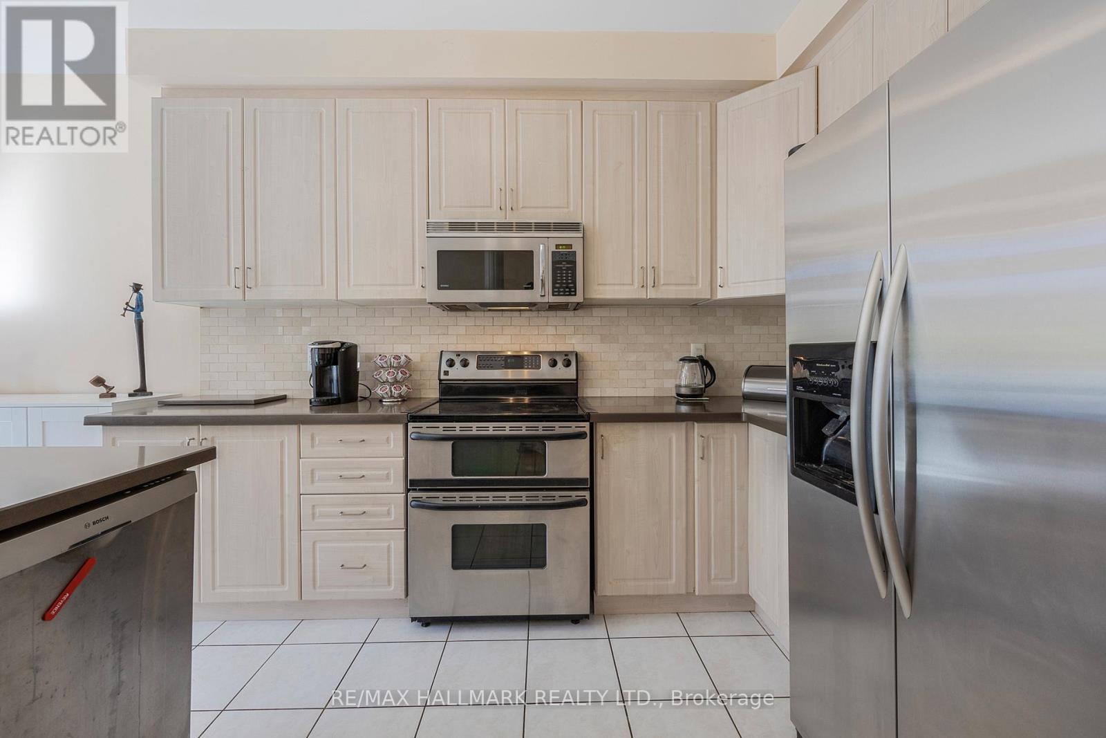 Photo 38 of 60 Cider Crescent, Richmond Hill ON