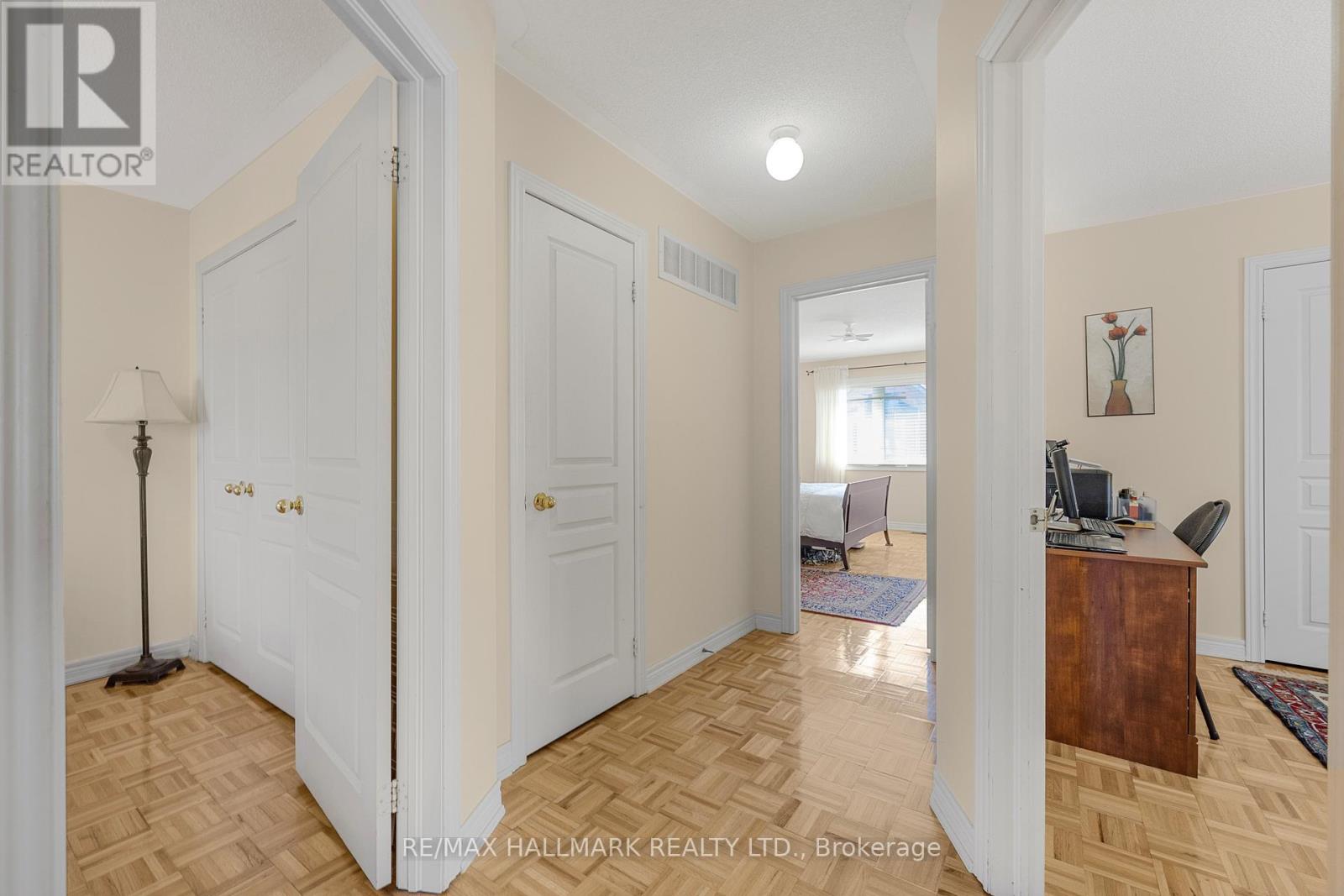 Photo 20 of 60 Cider Crescent, Richmond Hill ON