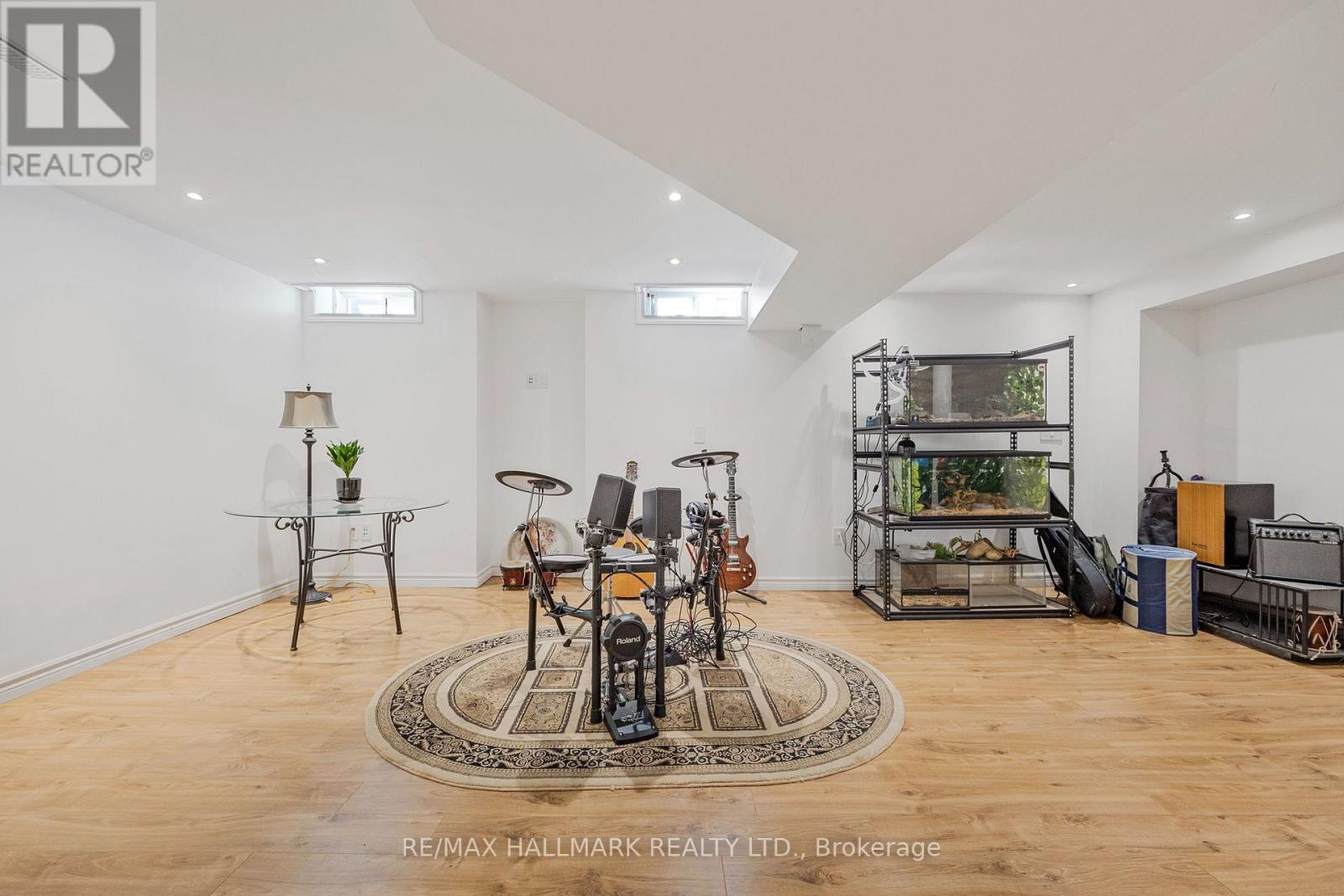 Photo 19 of 60 Cider Crescent, Richmond Hill ON