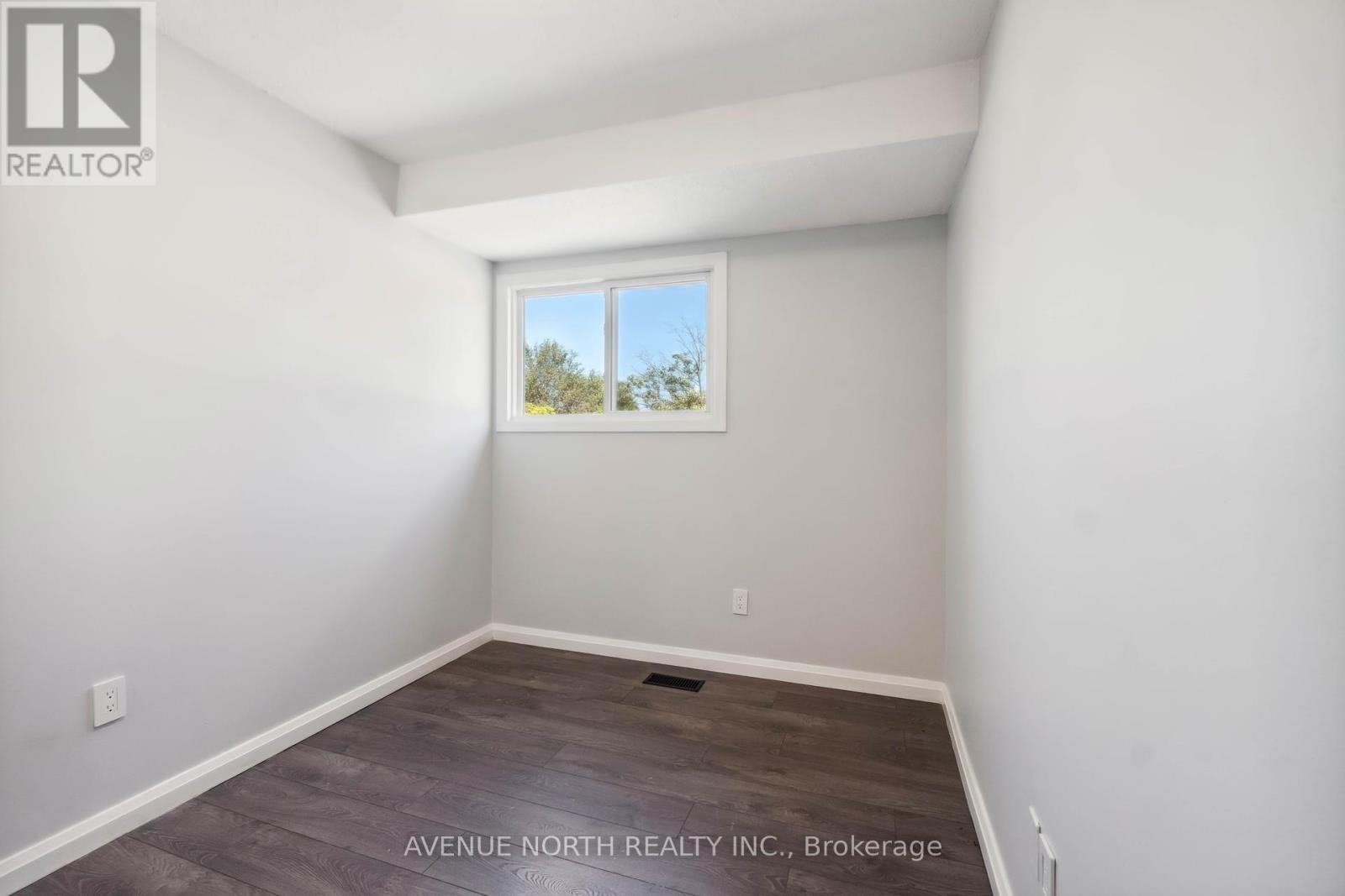 Photo 15 of 7 3089 Quail Drive, Ottawa ON