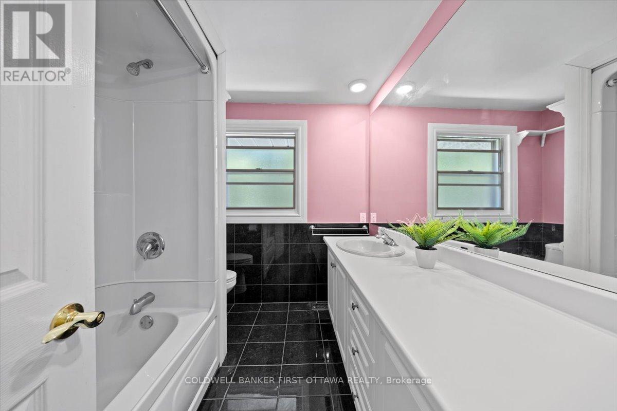 Photo 10 of 2326 Harding Road, Ottawa ON