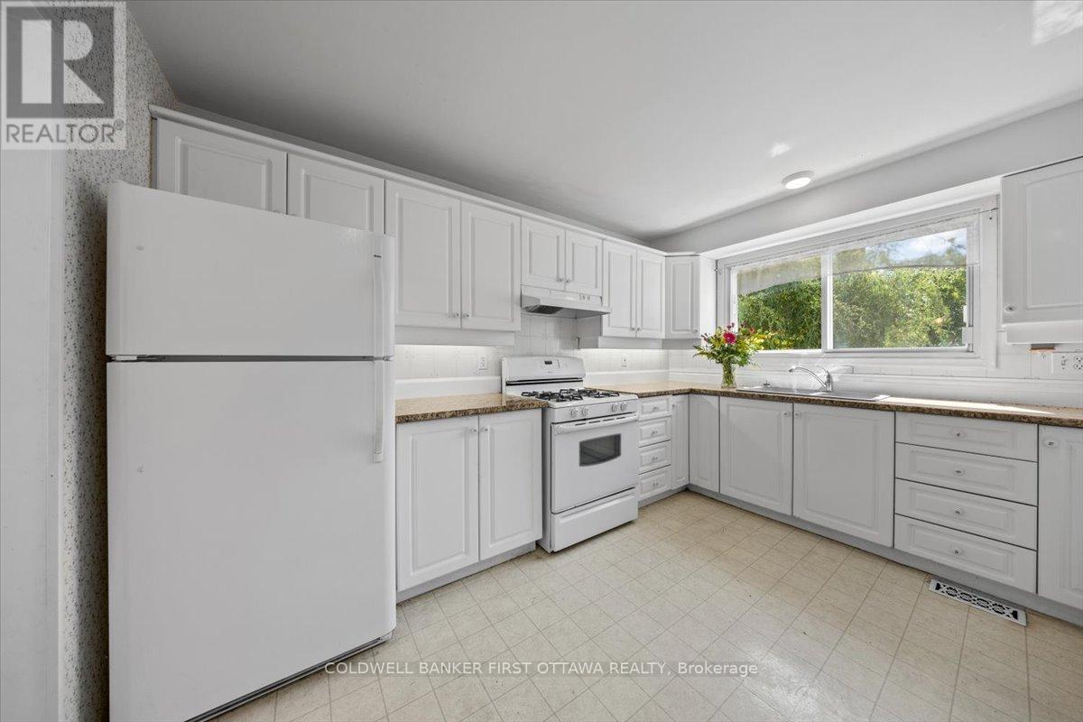 Photo 23 of 2326 Harding Road, Ottawa ON